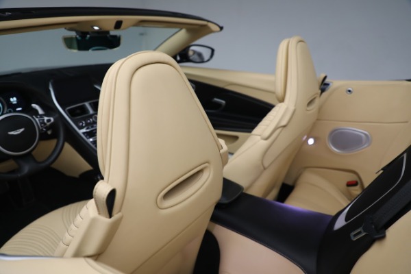 Used 2019 Aston Martin DB11 Volante for sale $139,900 at Alfa Romeo of Greenwich in Greenwich CT 06830 25