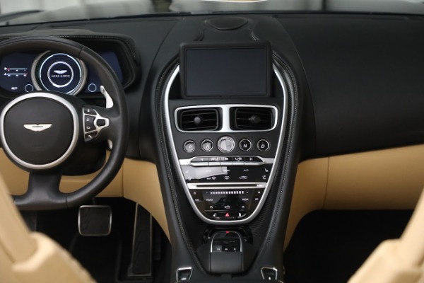 Used 2019 Aston Martin DB11 Volante for sale $139,900 at Alfa Romeo of Greenwich in Greenwich CT 06830 26