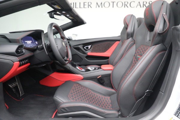 Used 2021 Lamborghini Huracan LP 610-2 EVO Spyder for sale $289,900 at Alfa Romeo of Greenwich in Greenwich CT 06830 24