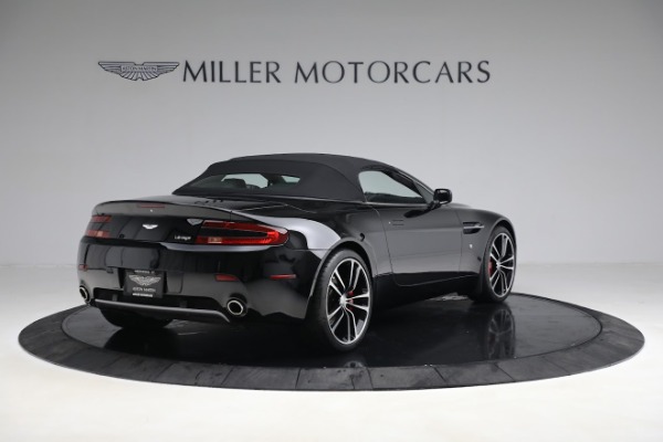 Used 2009 Aston Martin V8 Vantage Roadster for sale $59,900 at Alfa Romeo of Greenwich in Greenwich CT 06830 16
