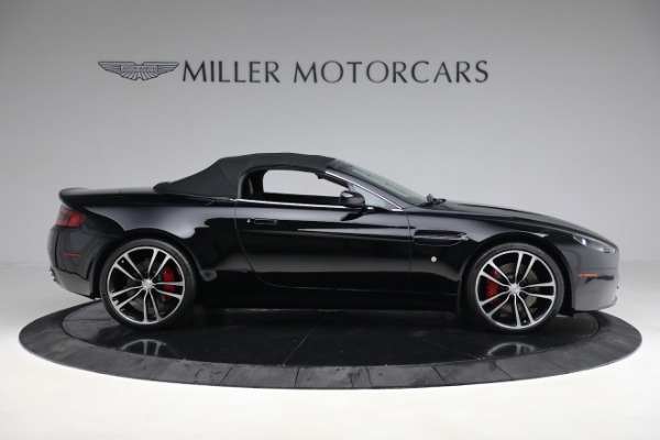 Used 2009 Aston Martin V8 Vantage Roadster for sale $59,900 at Alfa Romeo of Greenwich in Greenwich CT 06830 17
