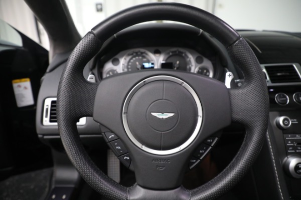 Used 2009 Aston Martin V8 Vantage Roadster for sale $59,900 at Alfa Romeo of Greenwich in Greenwich CT 06830 25