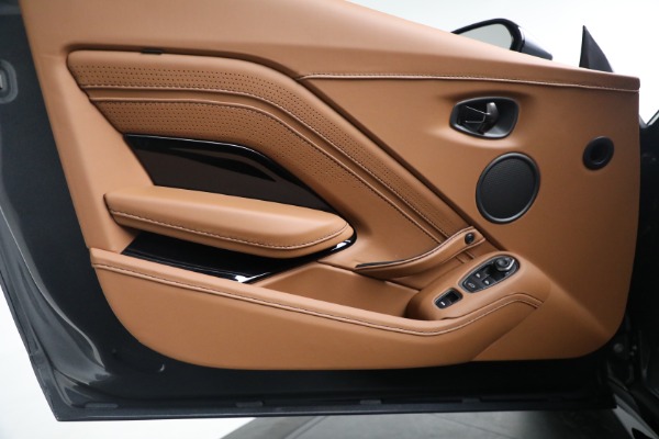 New 2023 Aston Martin Vantage V8 for sale $201,486 at Alfa Romeo of Greenwich in Greenwich CT 06830 23