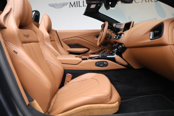 New 2023 Aston Martin Vantage V8 for sale $201,486 at Alfa Romeo of Greenwich in Greenwich CT 06830 28