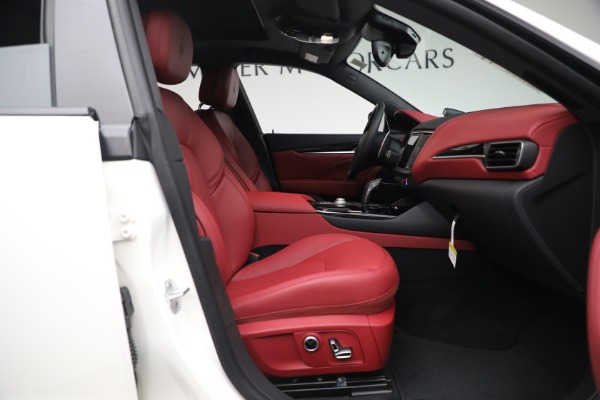 New 2023 Maserati Levante Modena for sale $113,135 at Alfa Romeo of Greenwich in Greenwich CT 06830 15