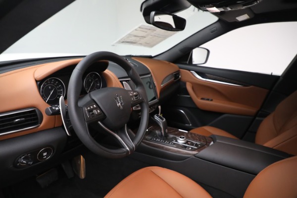 New 2023 Maserati Levante Modena for sale $110,585 at Alfa Romeo of Greenwich in Greenwich CT 06830 17