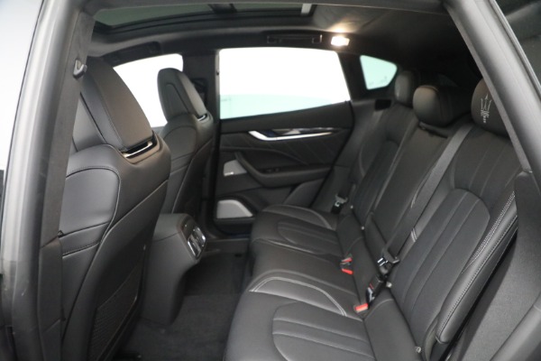 New 2023 Maserati Levante Modena S for sale $118,900 at Alfa Romeo of Greenwich in Greenwich CT 06830 25