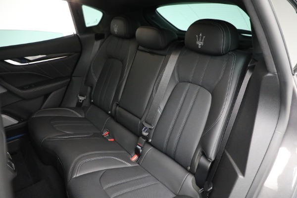 New 2023 Maserati Levante Modena S for sale $118,900 at Alfa Romeo of Greenwich in Greenwich CT 06830 26