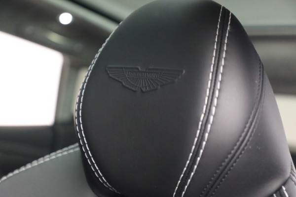 Used 2021 Aston Martin DBX for sale $134,900 at Alfa Romeo of Greenwich in Greenwich CT 06830 16