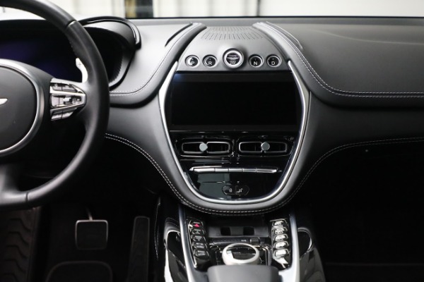 Used 2021 Aston Martin DBX for sale $134,900 at Alfa Romeo of Greenwich in Greenwich CT 06830 20