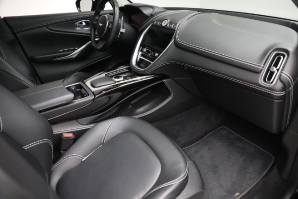 Used 2021 Aston Martin DBX for sale $134,900 at Alfa Romeo of Greenwich in Greenwich CT 06830 24