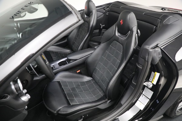 Used 2019 Ferrari Portofino for sale $226,900 at Alfa Romeo of Greenwich in Greenwich CT 06830 21