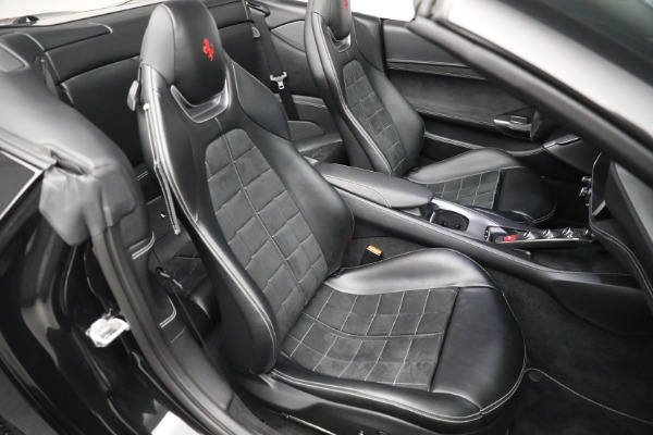 Used 2019 Ferrari Portofino for sale $226,900 at Alfa Romeo of Greenwich in Greenwich CT 06830 26