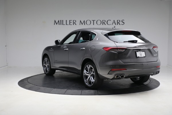 New 2023 Maserati Levante GT for sale $102,195 at Alfa Romeo of Greenwich in Greenwich CT 06830 5