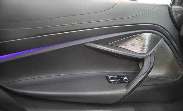 Used 2018 McLaren 720S Luxury for sale $249,900 at Alfa Romeo of Greenwich in Greenwich CT 06830 27