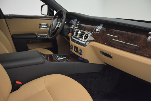 Used 2011 Rolls-Royce Ghost for sale Sold at Alfa Romeo of Greenwich in Greenwich CT 06830 27