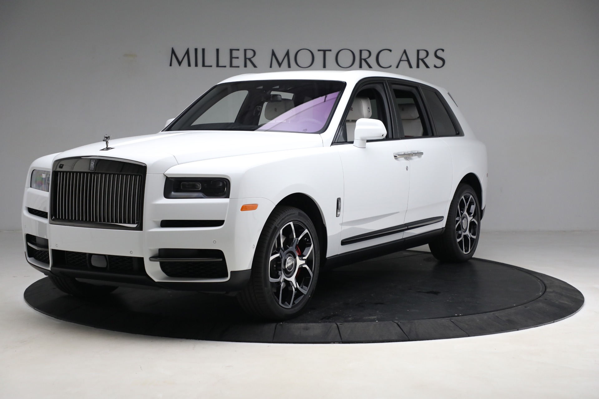 New 2023 Rolls-Royce Black Badge Cullinan for sale $481,500 at Alfa Romeo of Greenwich in Greenwich CT 06830 1