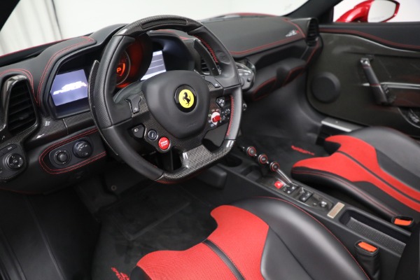 Used 2015 Ferrari 458 Speciale Aperta for sale $979,900 at Alfa Romeo of Greenwich in Greenwich CT 06830 19