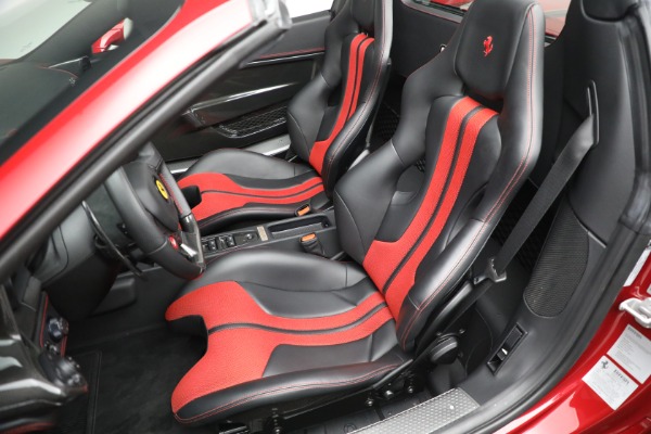 Used 2015 Ferrari 458 Speciale Aperta for sale $979,900 at Alfa Romeo of Greenwich in Greenwich CT 06830 21