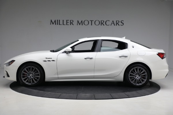 Used 2022 Maserati Ghibli Modena Q4 for sale Sold at Alfa Romeo of Greenwich in Greenwich CT 06830 3