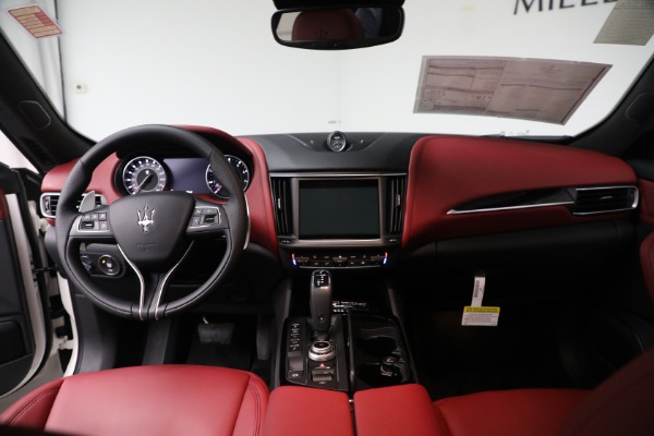 New 2023 Maserati Levante Modena for sale $110,716 at Alfa Romeo of Greenwich in Greenwich CT 06830 14