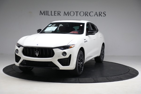 New 2023 Maserati Levante Modena for sale $110,716 at Alfa Romeo of Greenwich in Greenwich CT 06830 1