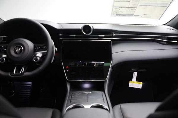 New 2023 Maserati Grecale Modena for sale $78,601 at Alfa Romeo of Greenwich in Greenwich CT 06830 26