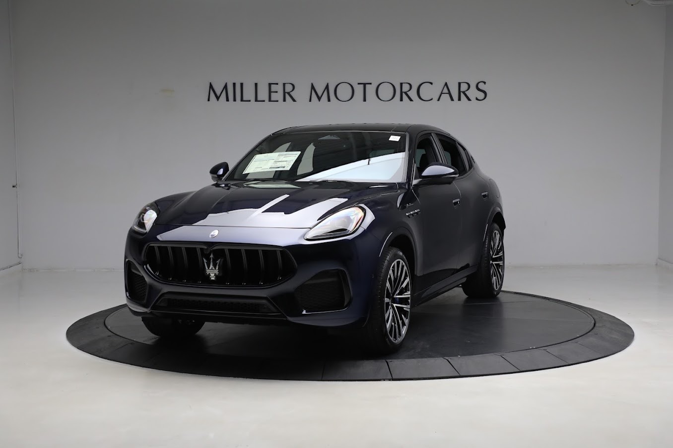 New 2023 Maserati Grecale PrimaSerie Modena for sale $94,101 at Alfa Romeo of Greenwich in Greenwich CT 06830 1