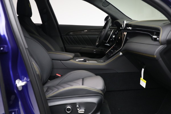 New 2023 Maserati Grecale Modena for sale $91,501 at Alfa Romeo of Greenwich in Greenwich CT 06830 17