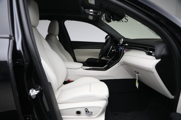 New 2023 Maserati Grecale Modena for sale $85,101 at Alfa Romeo of Greenwich in Greenwich CT 06830 16