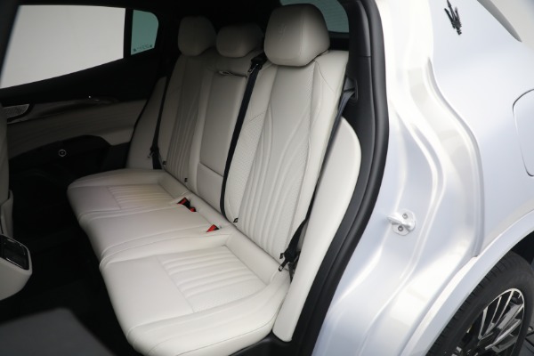 New 2023 Maserati Grecale Modena for sale $88,701 at Alfa Romeo of Greenwich in Greenwich CT 06830 20