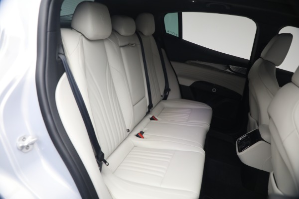 Used 2023 Maserati Grecale Modena for sale $44,900 at Alfa Romeo of Greenwich in Greenwich CT 06830 21