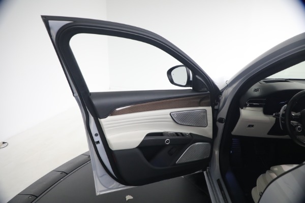 Used 2023 Maserati Grecale Modena for sale $44,900 at Alfa Romeo of Greenwich in Greenwich CT 06830 23