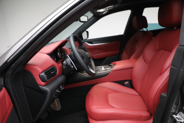 New 2023 Maserati Levante Modena for sale $117,285 at Alfa Romeo of Greenwich in Greenwich CT 06830 22