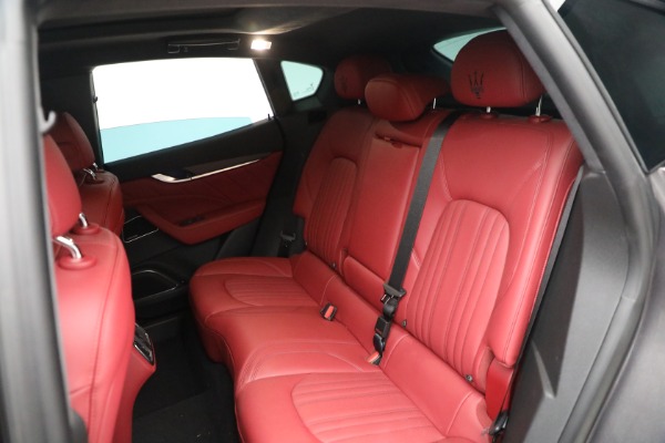 New 2023 Maserati Levante Modena for sale $117,285 at Alfa Romeo of Greenwich in Greenwich CT 06830 26