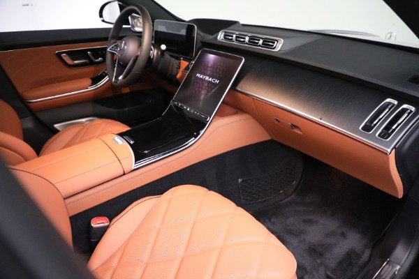Used 2023 Mercedes-Benz S-Class Mercedes-Maybach S 580 4MATIC for sale Sold at Alfa Romeo of Greenwich in Greenwich CT 06830 23