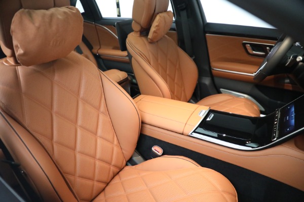 Used 2023 Mercedes-Benz S-Class Mercedes-Maybach S 580 4MATIC for sale Sold at Alfa Romeo of Greenwich in Greenwich CT 06830 25