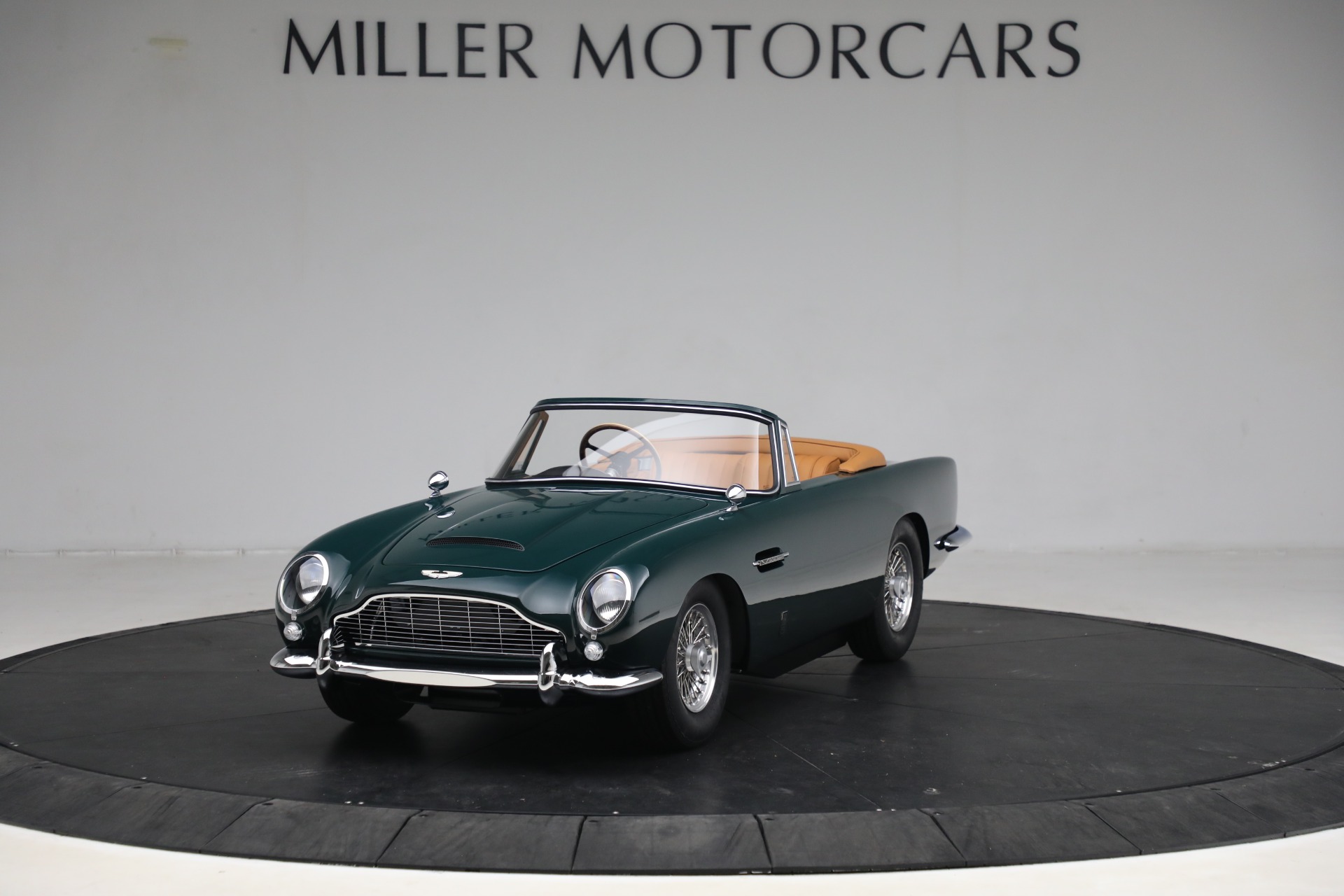 New 2023 Aston Martin DB5 for sale $78,000 at Alfa Romeo of Greenwich in Greenwich CT 06830 1