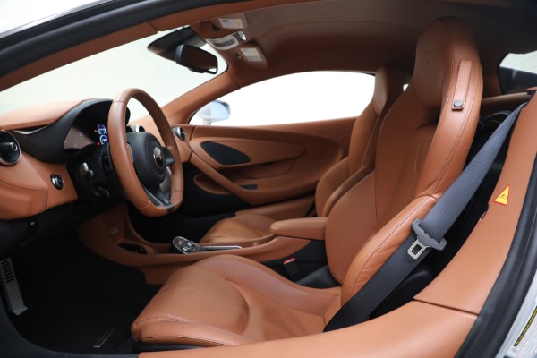 Used 2017 McLaren 570S for sale $166,900 at Alfa Romeo of Greenwich in Greenwich CT 06830 19