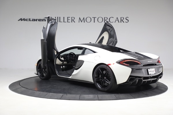Used 2017 McLaren 570S for sale $138,900 at Alfa Romeo of Greenwich in Greenwich CT 06830 15