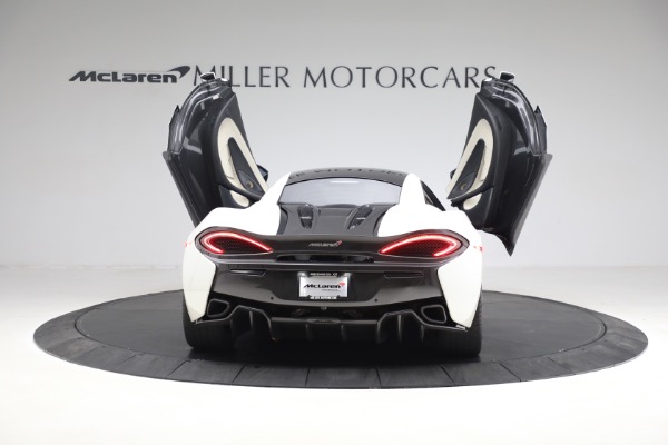 Used 2017 McLaren 570S for sale $138,900 at Alfa Romeo of Greenwich in Greenwich CT 06830 16