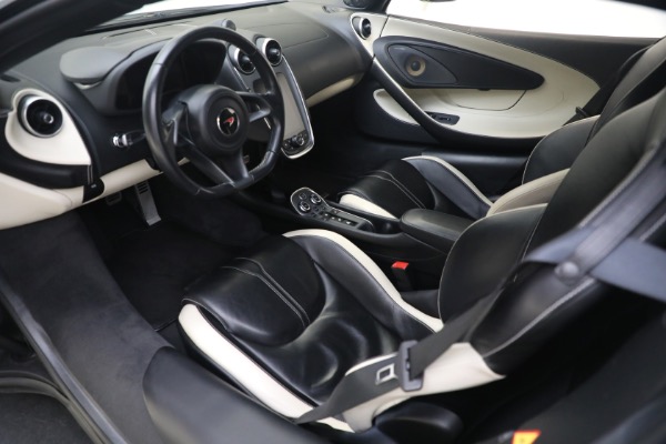 Used 2017 McLaren 570S for sale $138,900 at Alfa Romeo of Greenwich in Greenwich CT 06830 22