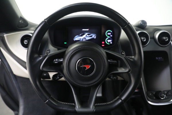 Used 2017 McLaren 570S for sale $138,900 at Alfa Romeo of Greenwich in Greenwich CT 06830 26