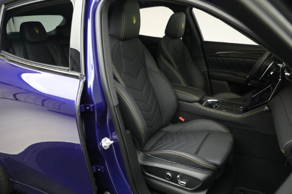 New 2023 Maserati Grecale Trofeo for sale $121,455 at Alfa Romeo of Greenwich in Greenwich CT 06830 17