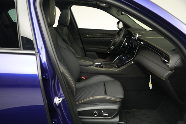 New 2023 Maserati Grecale Trofeo for sale $121,455 at Alfa Romeo of Greenwich in Greenwich CT 06830 18