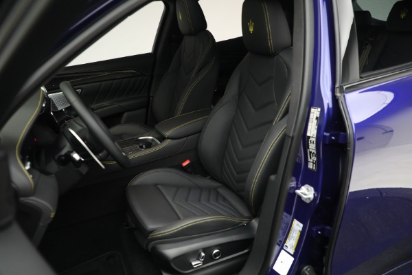New 2023 Maserati Grecale Trofeo for sale $121,455 at Alfa Romeo of Greenwich in Greenwich CT 06830 24