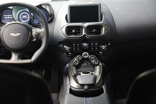 Used 2023 Aston Martin Vantage V12 for sale $412,436 at Alfa Romeo of Greenwich in Greenwich CT 06830 24