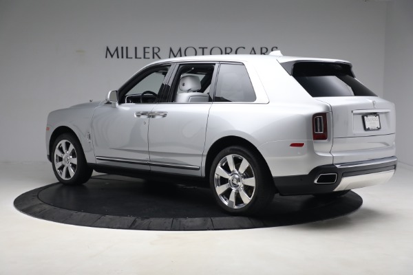 Used 2020 Rolls-Royce Cullinan for sale $305,900 at Alfa Romeo of Greenwich in Greenwich CT 06830 8