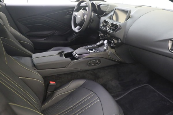 New 2023 Aston Martin Vantage V8 for sale $180,286 at Alfa Romeo of Greenwich in Greenwich CT 06830 18