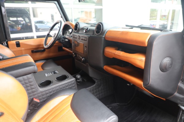 Used 1983 Land Rover Defender 110 Double Cab 6x6 Edition for sale $399,900 at Alfa Romeo of Greenwich in Greenwich CT 06830 12